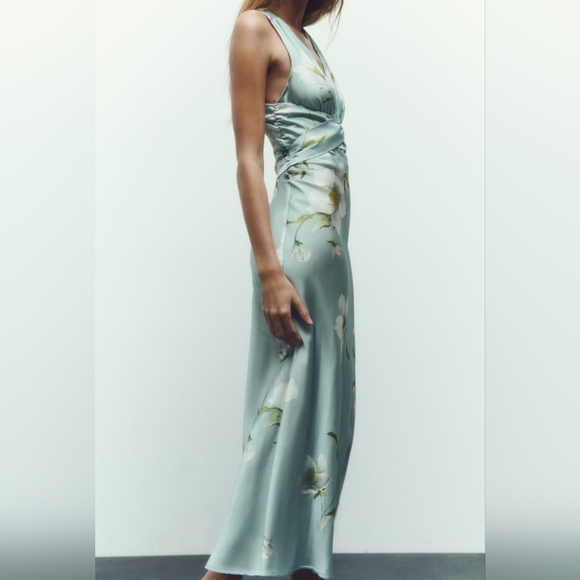 Zara Dresses & Skirts - New Zara Floral Dress